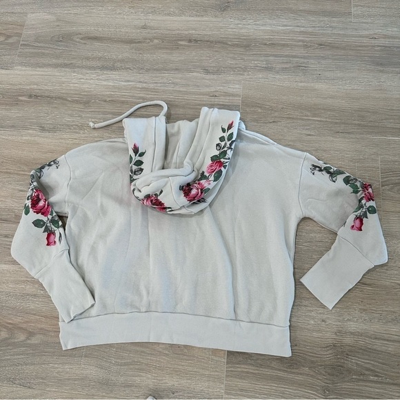 Wildfox white rosy stems Theo hoodie and sweatpants lounge set - Picture 14 of 16